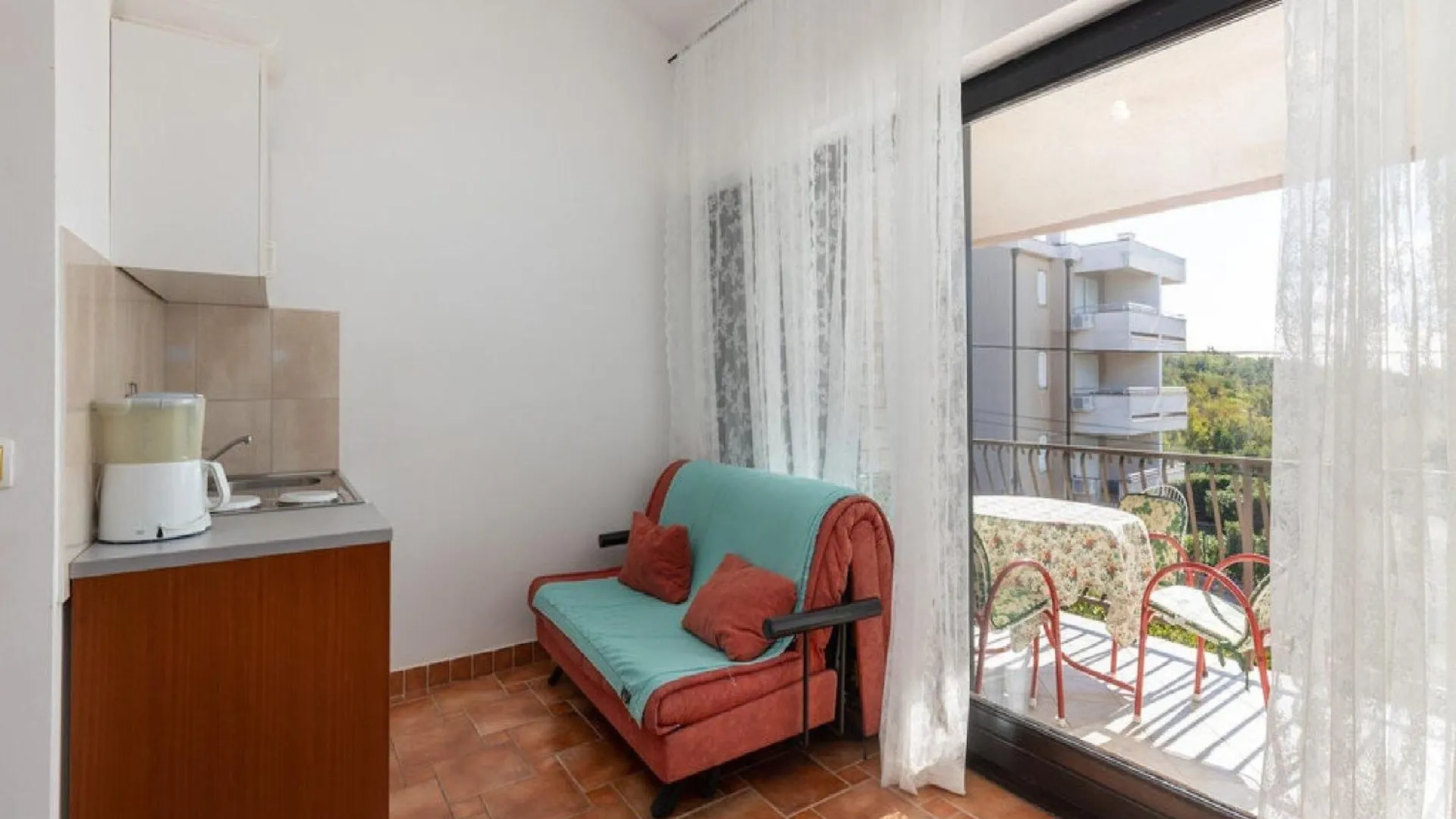 Apartments Ilija Njavro - Studio Apartment Jadranovo